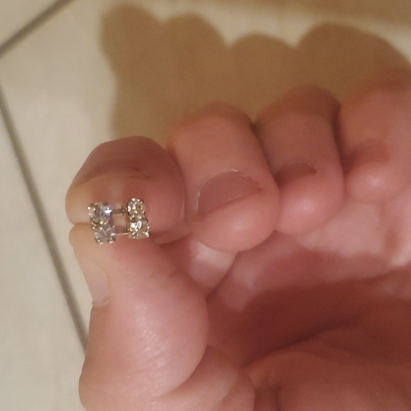 NWT Rhinestone Dangling Earrings - Picture 3 of 3